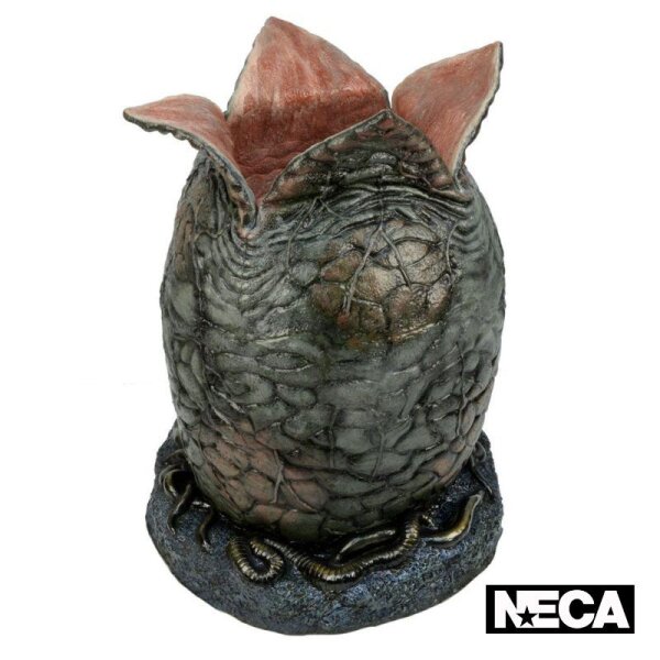 Alien Life Size Replica - Egg and Facehugger